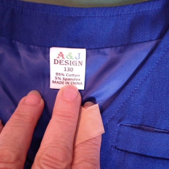 A & J Design children's vest size 9/10 NWOT - Picture 2 of 2